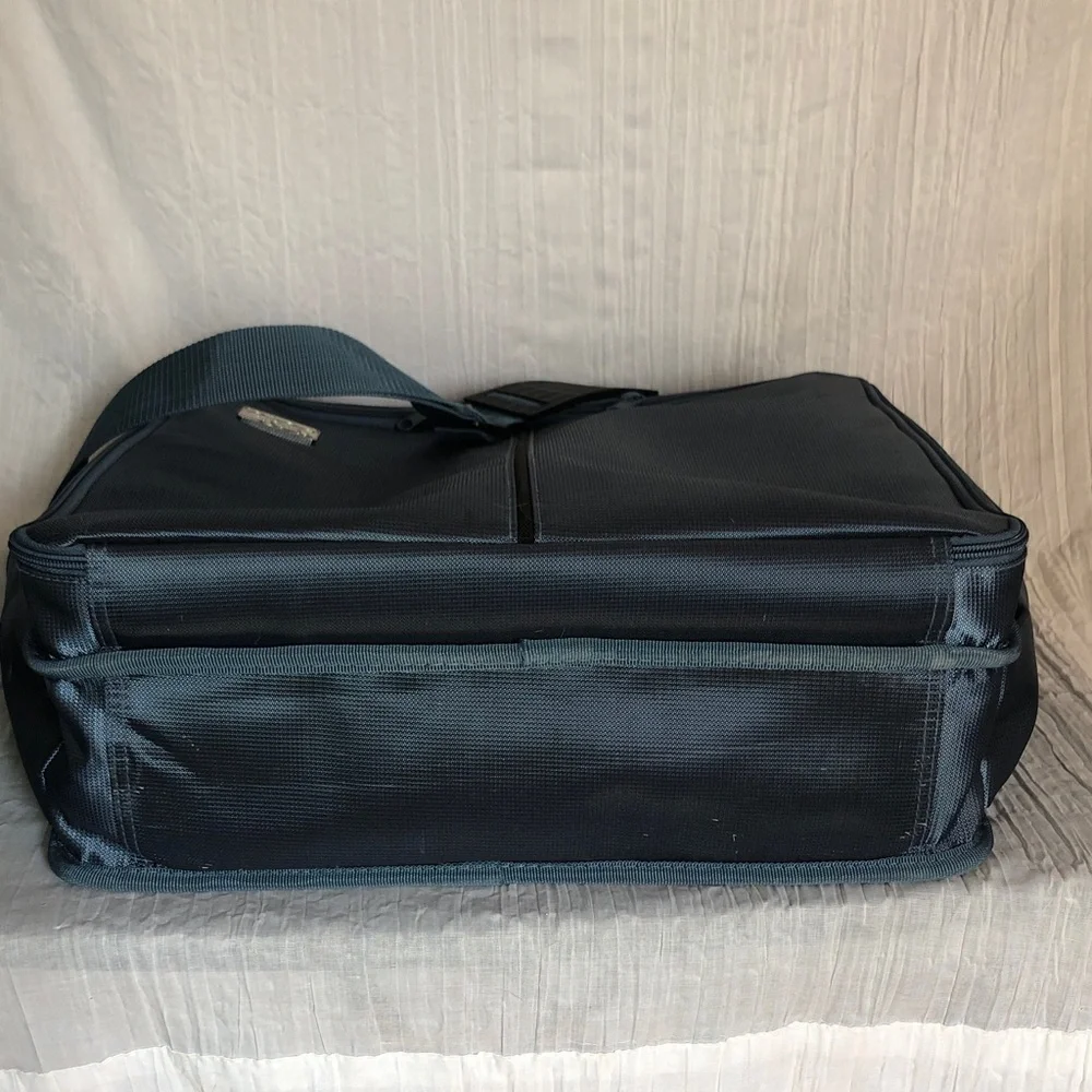 CROP IN STYLE XL scrapbooking hobby storage organizer w/ crossbody strap